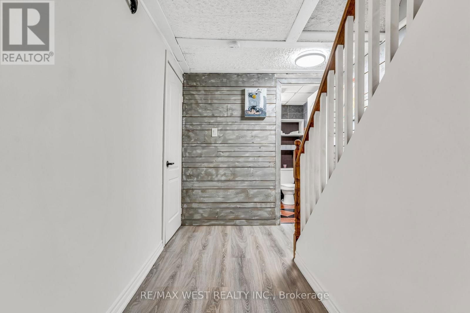 10 GREENWOOD CRESCENT Image 46