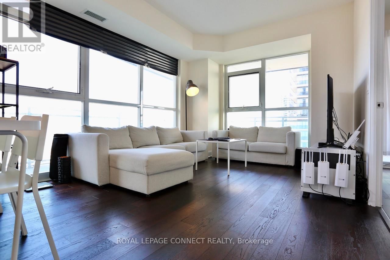 2504 - 33 SHORE BREEZE DRIVE Image 10