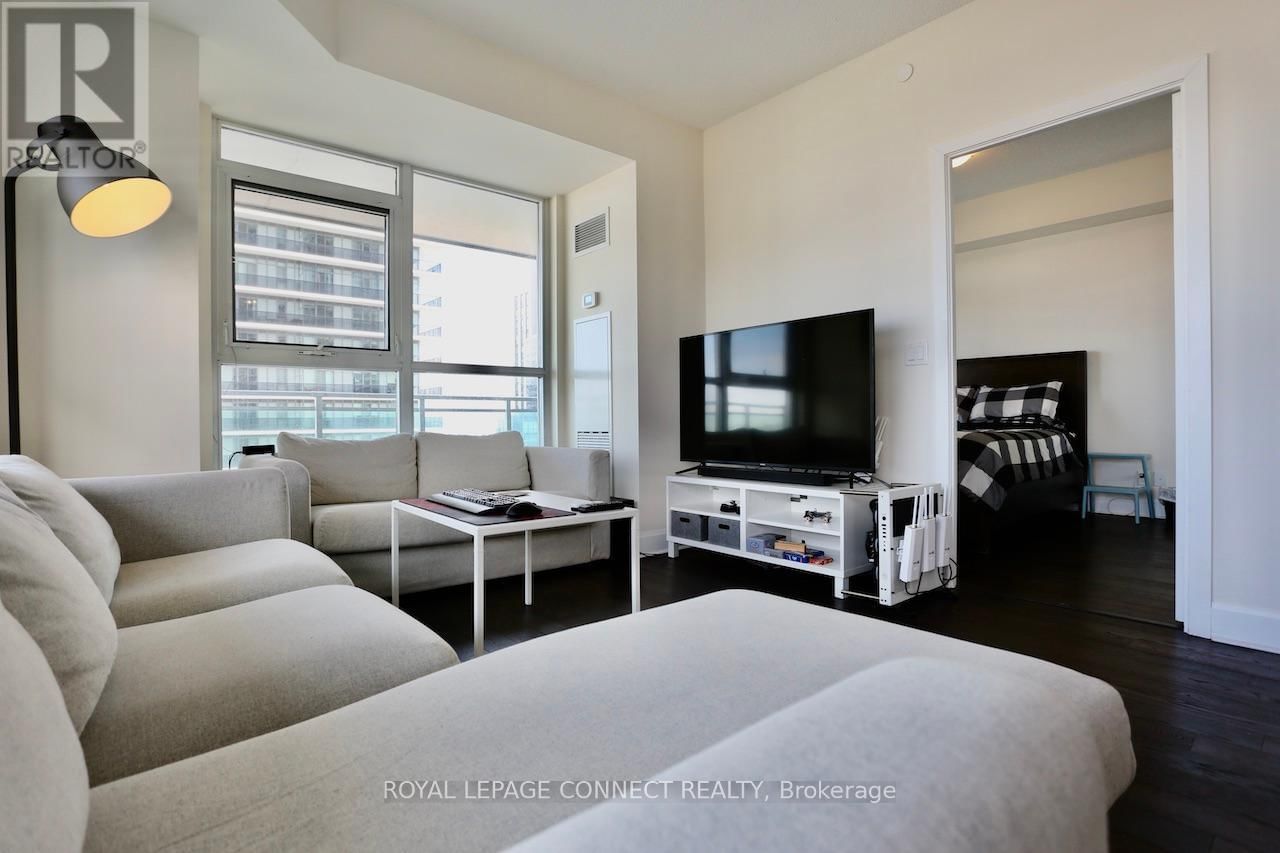 2504 - 33 SHORE BREEZE DRIVE Image 12