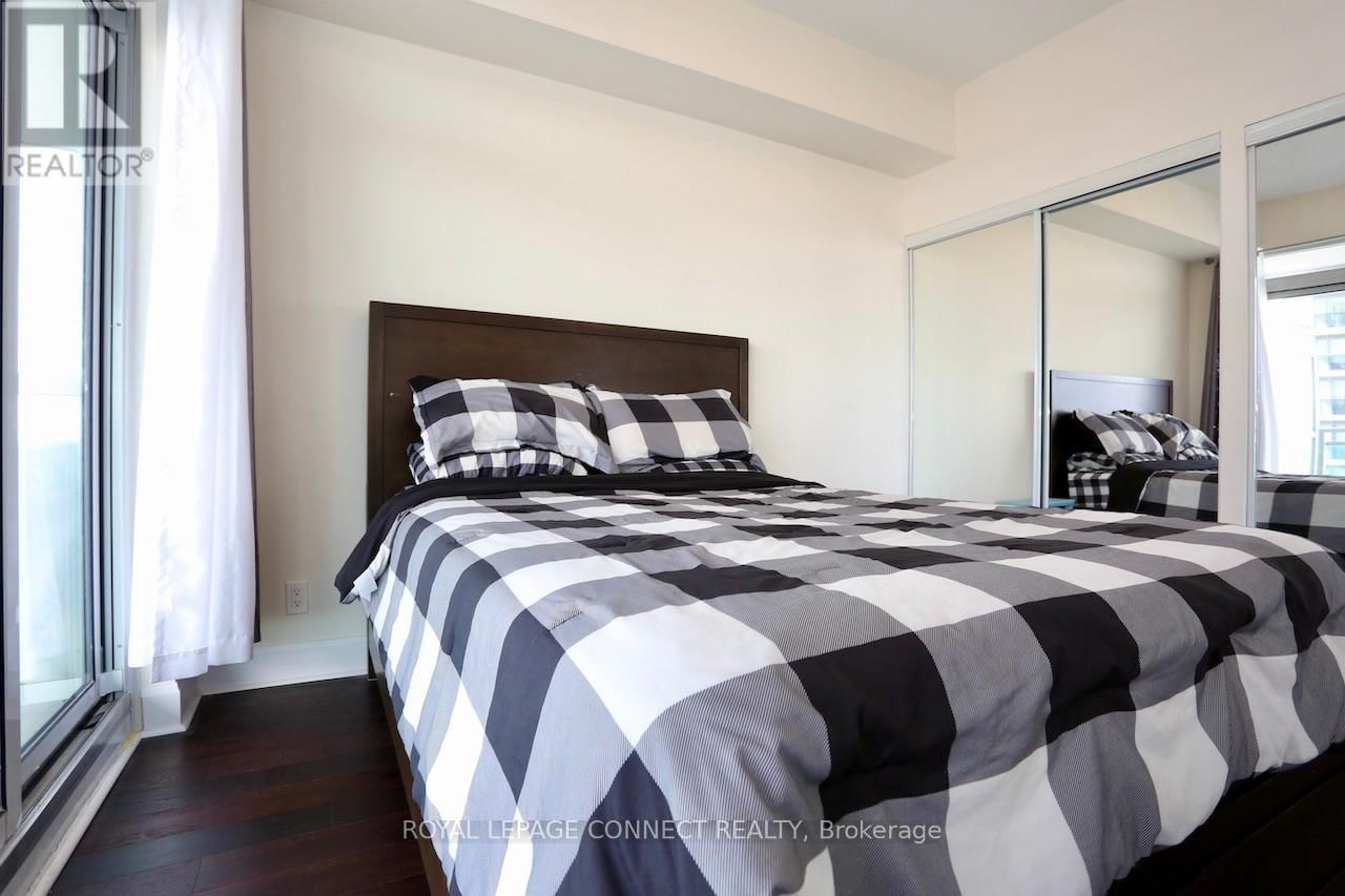 2504 - 33 SHORE BREEZE DRIVE Image 14