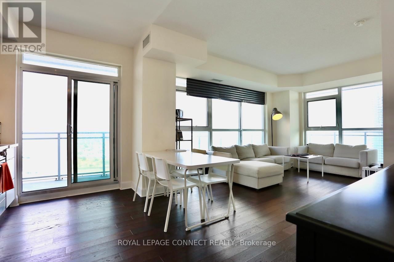 2504 - 33 SHORE BREEZE DRIVE Image 3