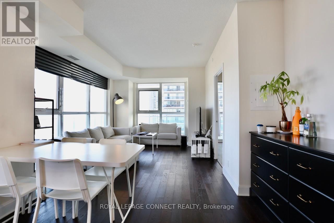 2504 - 33 SHORE BREEZE DRIVE Image 4