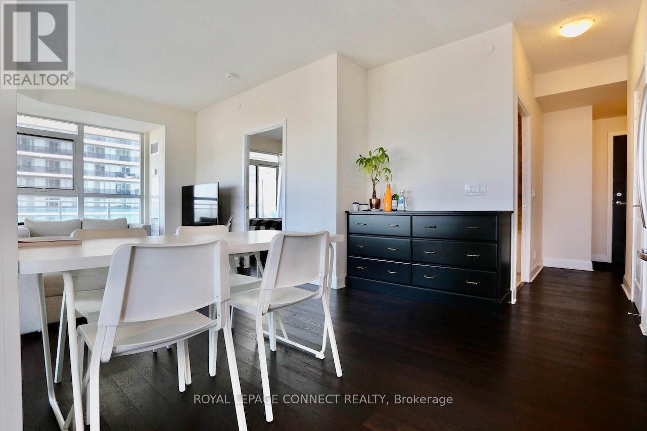 2504 - 33 SHORE BREEZE DRIVE Image 9