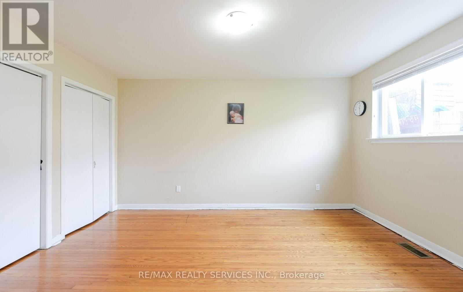 140 CLARENCE STREET Image 20