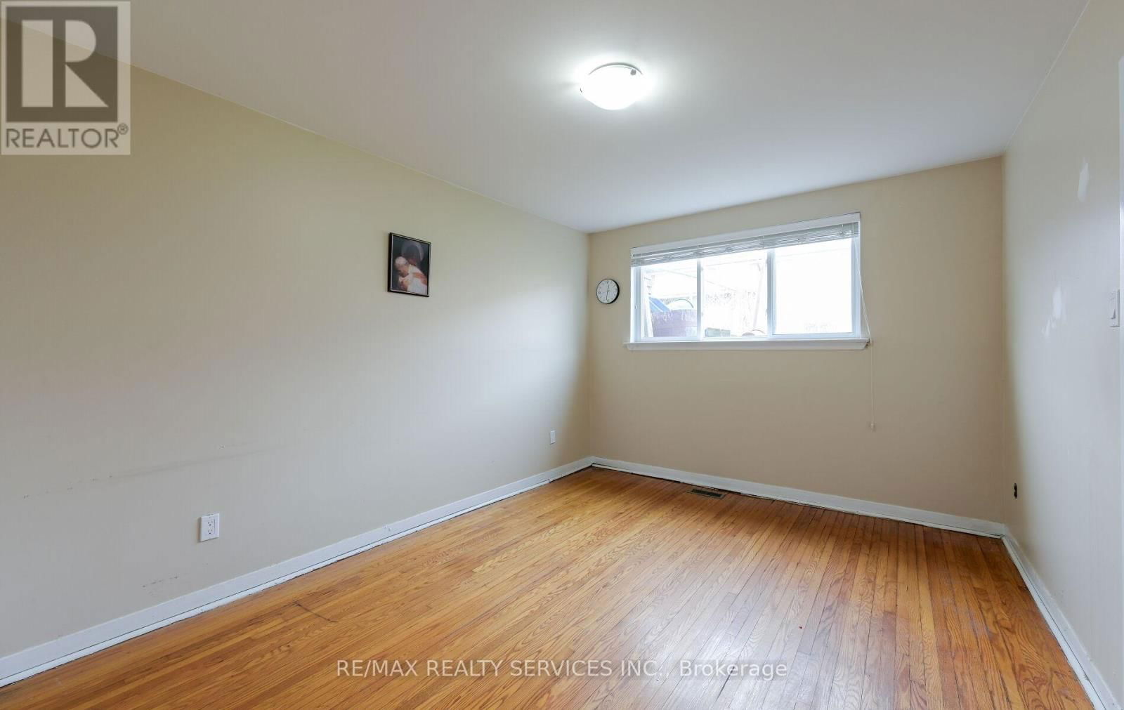 140 CLARENCE STREET Image 21