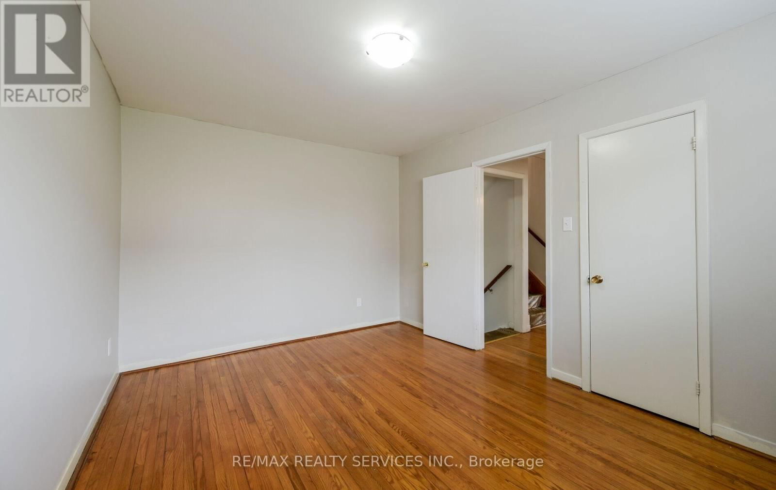 140 CLARENCE STREET Image 22
