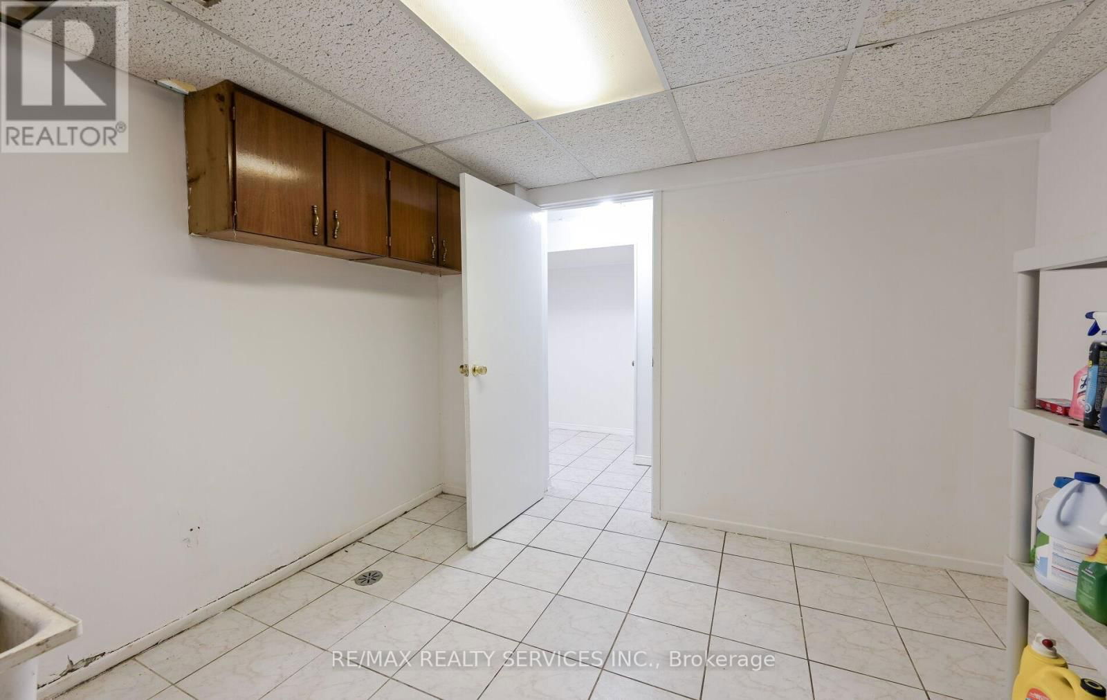 140 CLARENCE STREET Image 35
