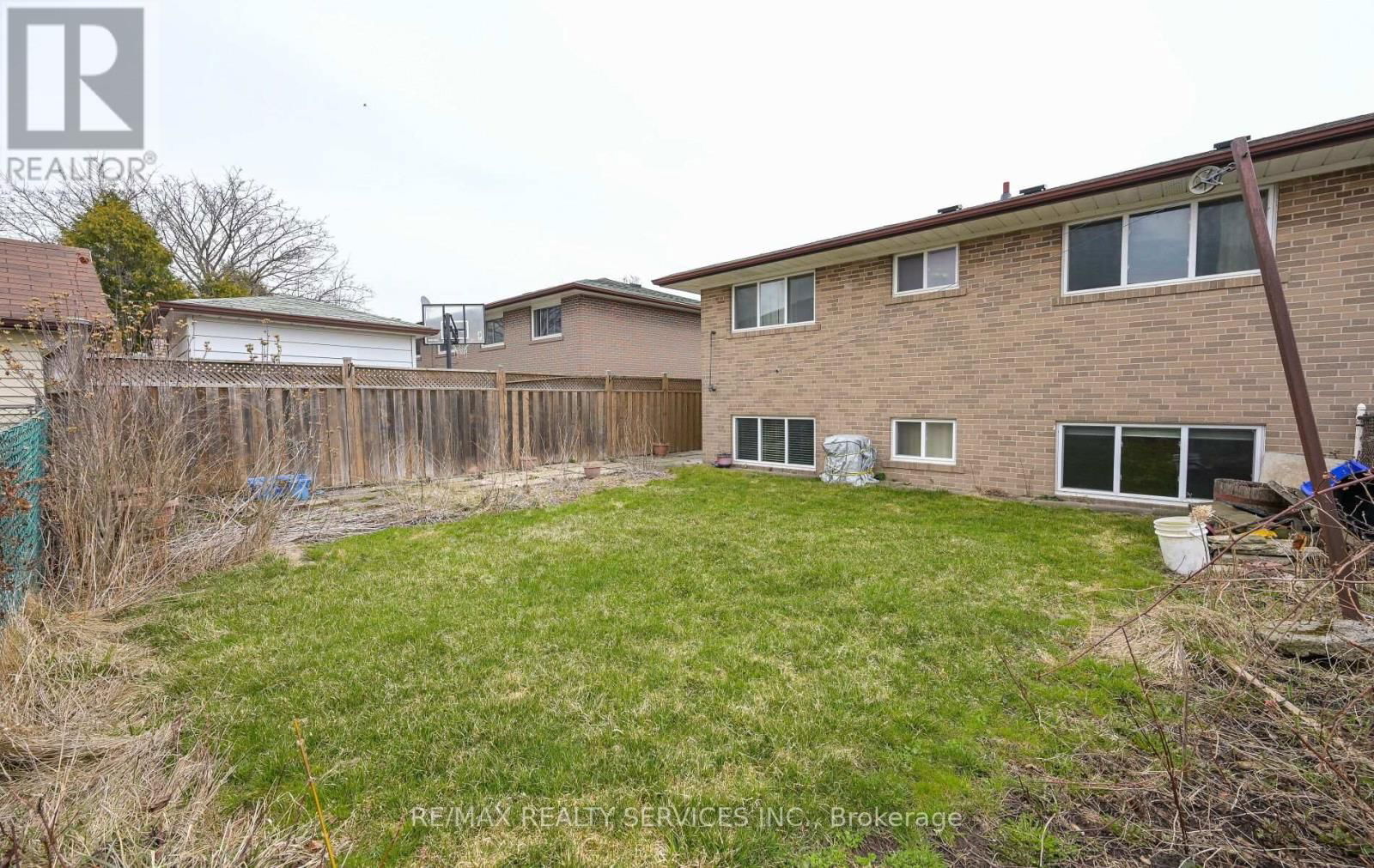 140 CLARENCE STREET Image 39