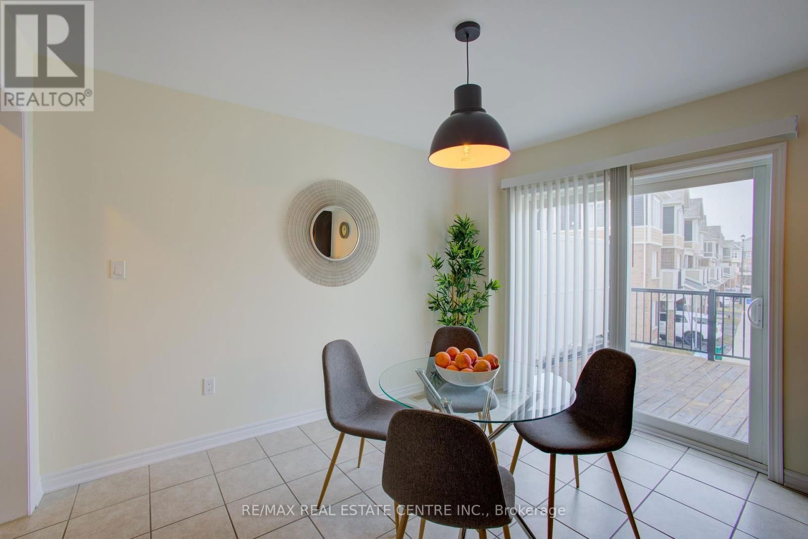 164 - 1000 ASLETON BOULEVARD Image 17