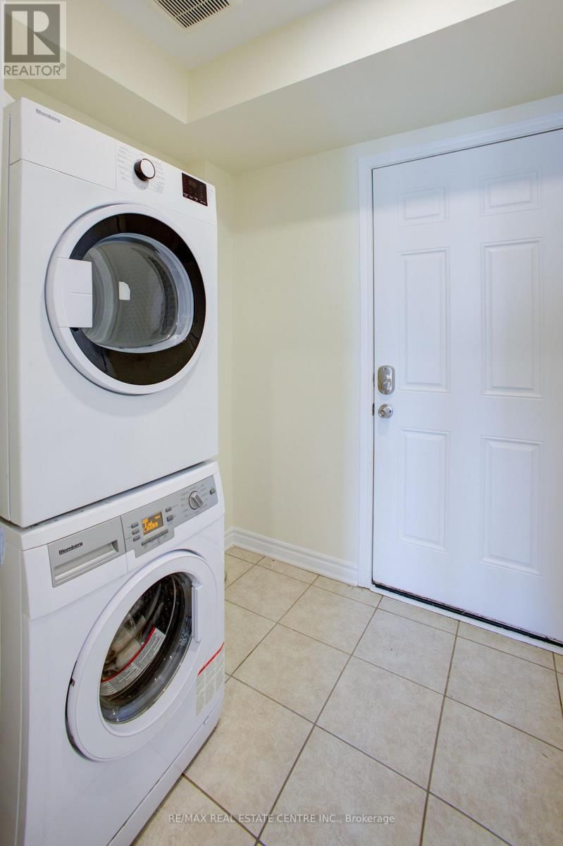 164 - 1000 ASLETON BOULEVARD Image 31