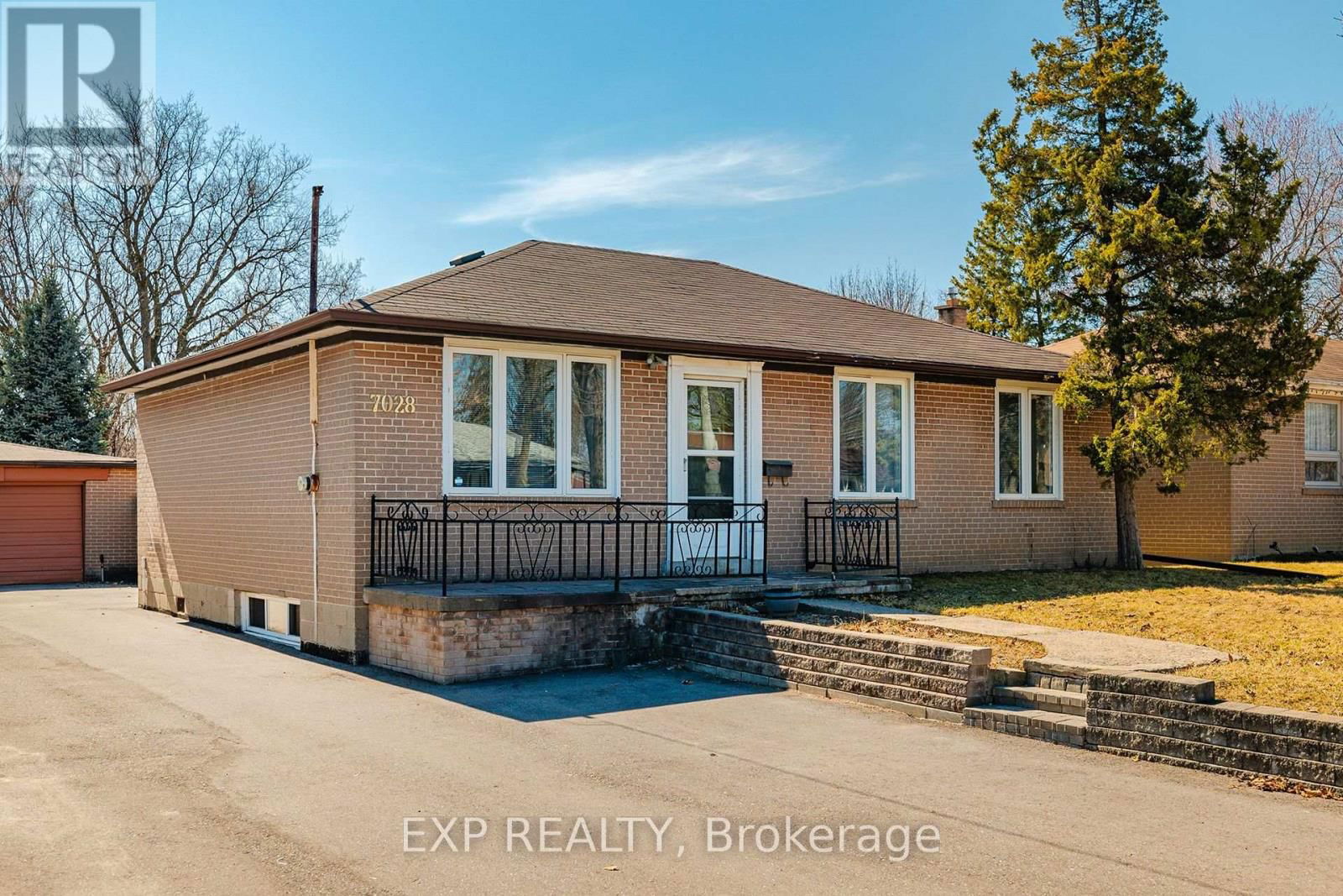 7028 JUSTINE DRIVE Image 1