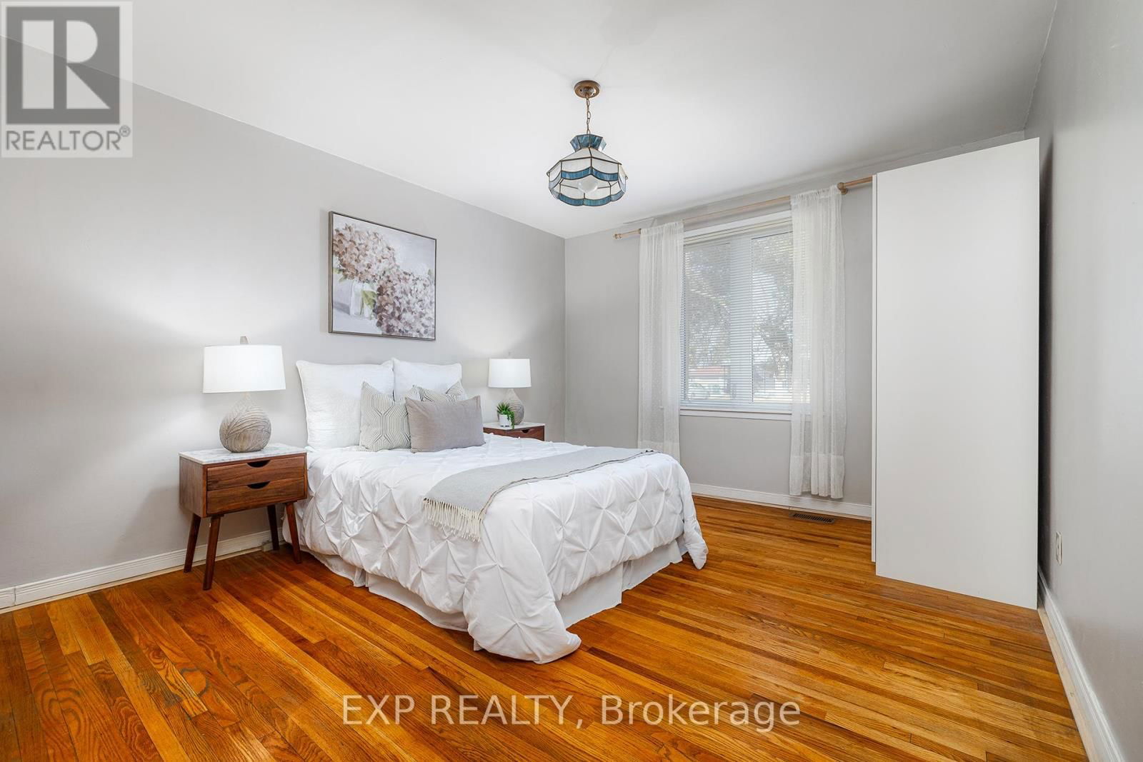 7028 JUSTINE DRIVE Image 11