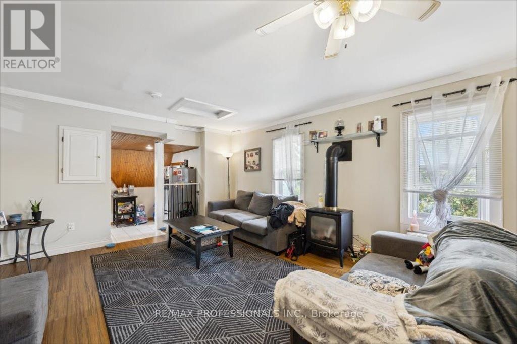 31 BROCK STREET Image 26