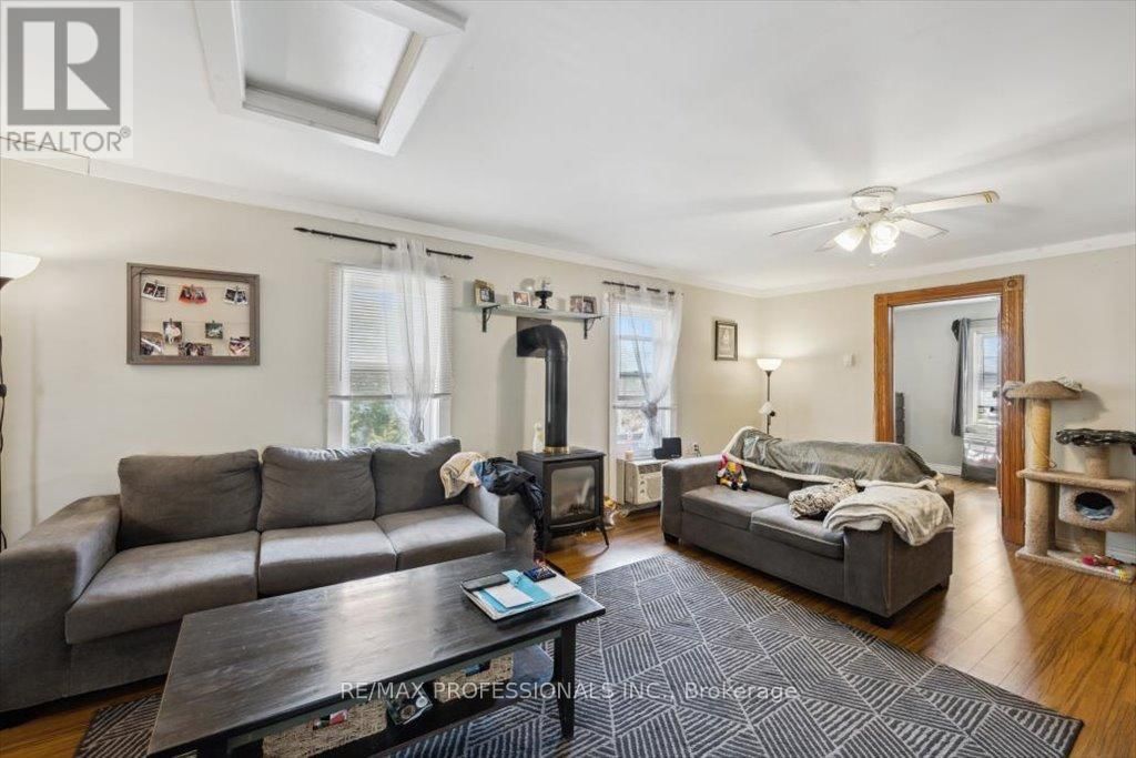 31 BROCK STREET Image 27