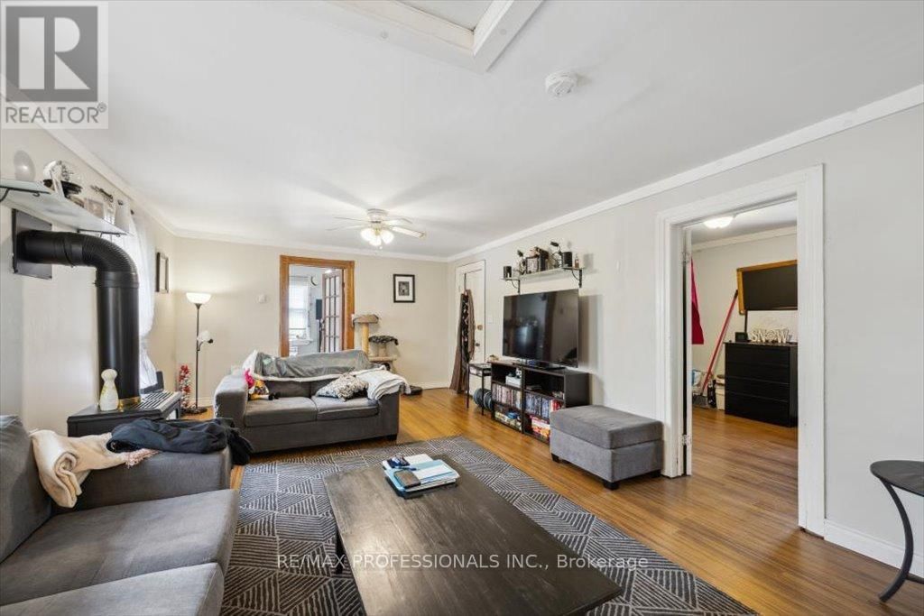 31 BROCK STREET Image 28