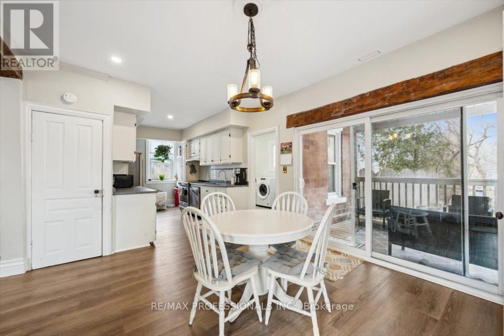 31 BROCK STREET Image 7