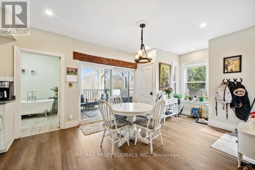 31 BROCK STREET Image 8