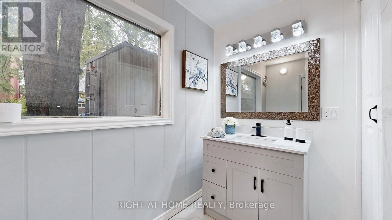 33 MORLAND ROAD Image 13