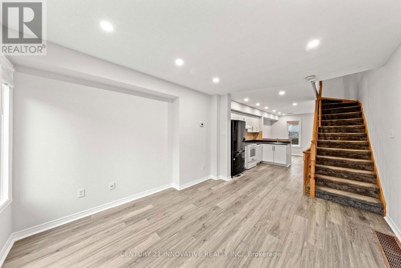 16 - 3895 DOUG LEAVENS BOULEVARD Image 9