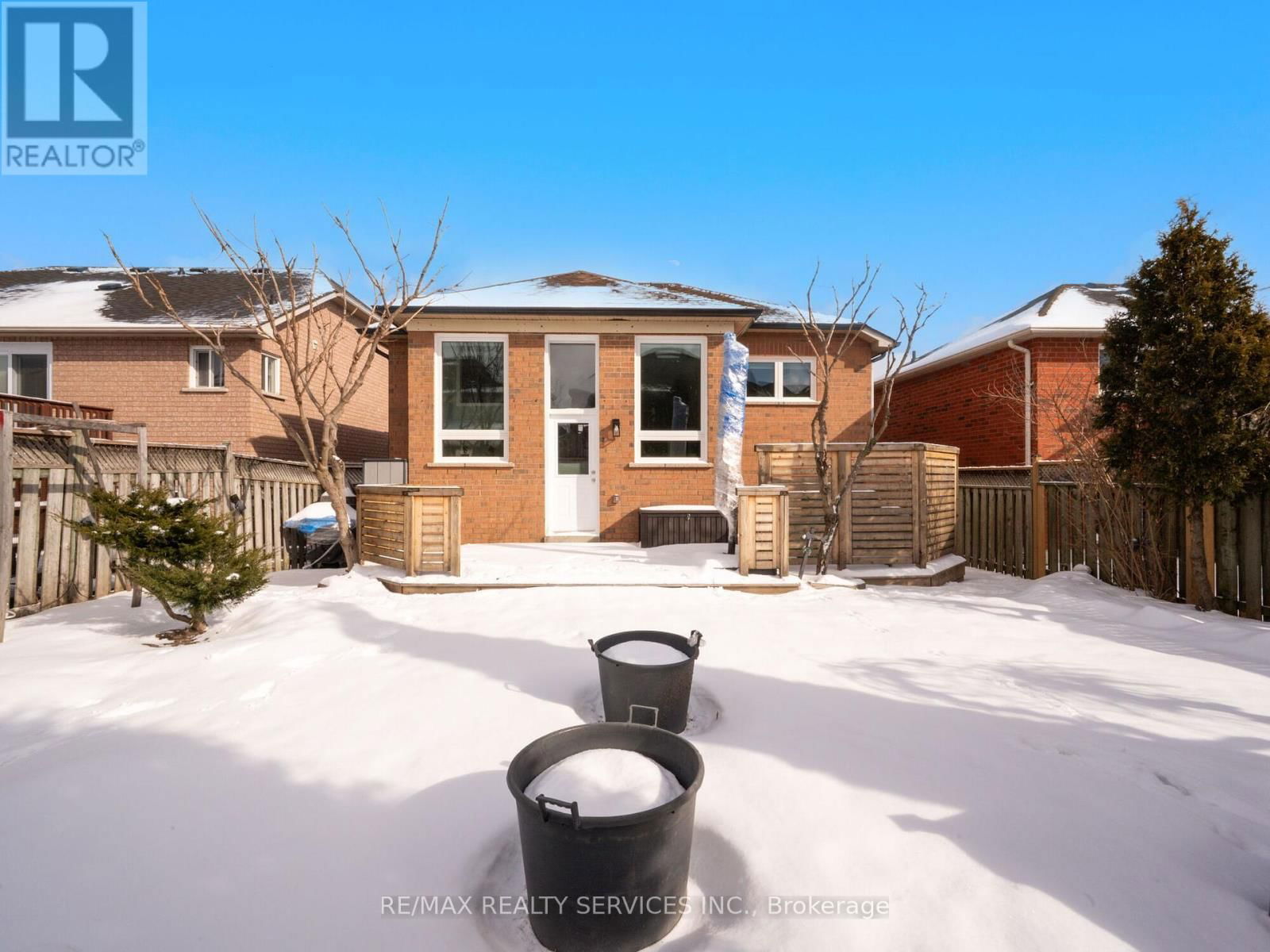 8 BRADWICK COURT Image 35