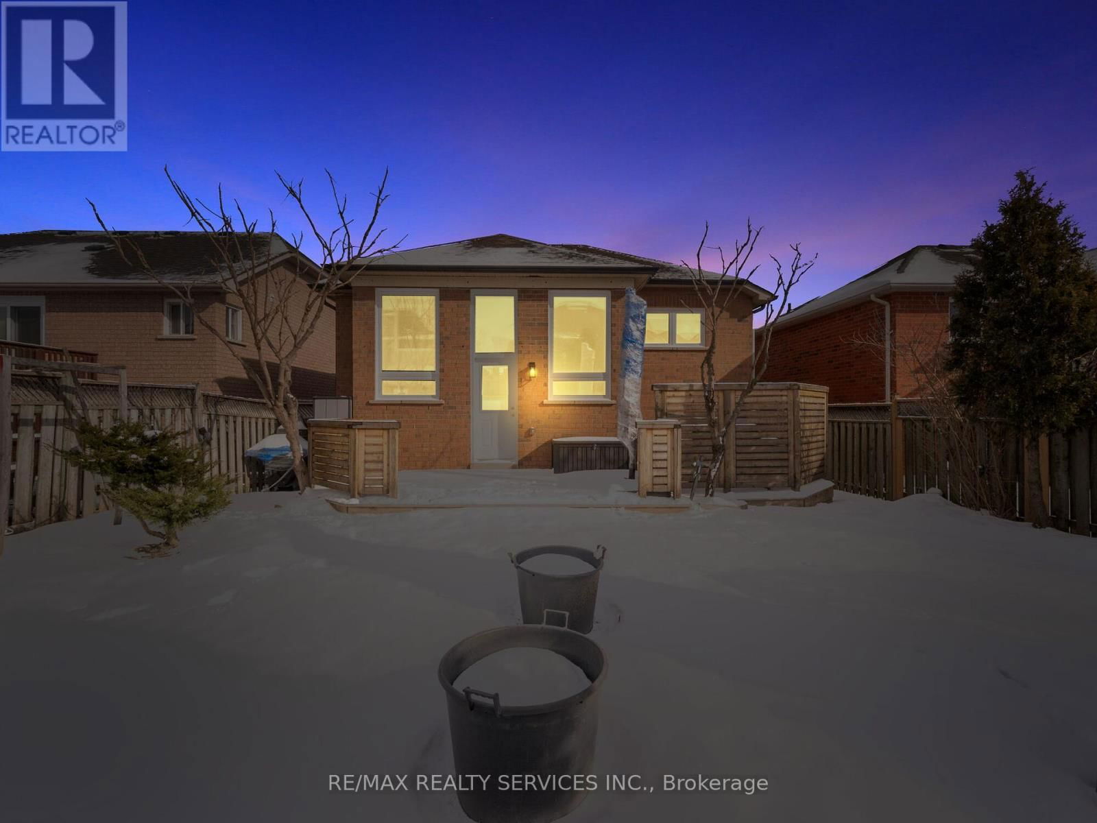 8 BRADWICK COURT Image 36