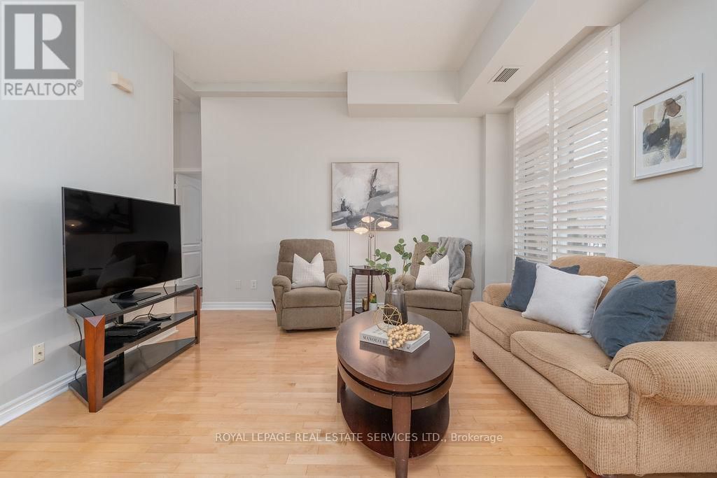 104 - 320 CITY CENTRE DRIVE Image 12