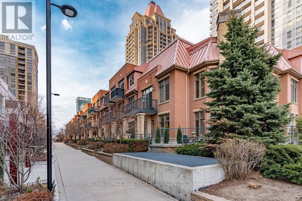 104 - 320 CITY CENTRE DRIVE Image 21
