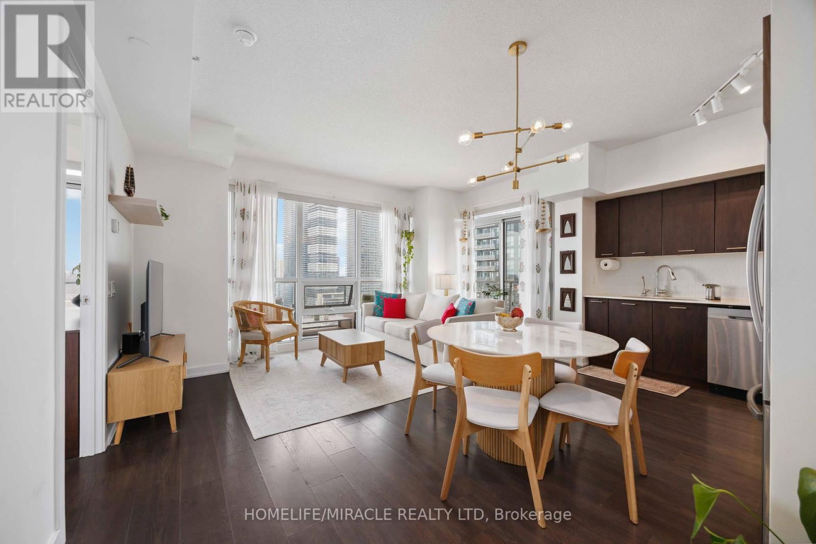 2207 - 2220 LAKE SHORE BOULEVARD WEST Image 12