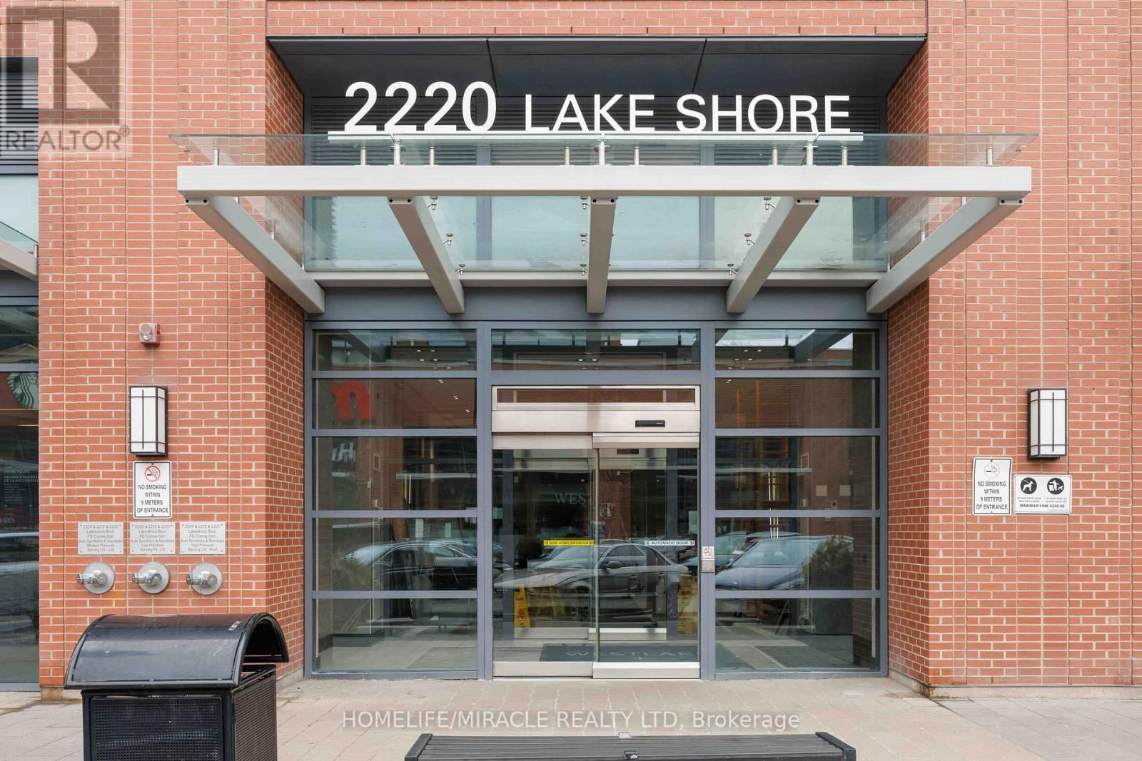 2207 - 2220 LAKE SHORE BOULEVARD WEST Image 3