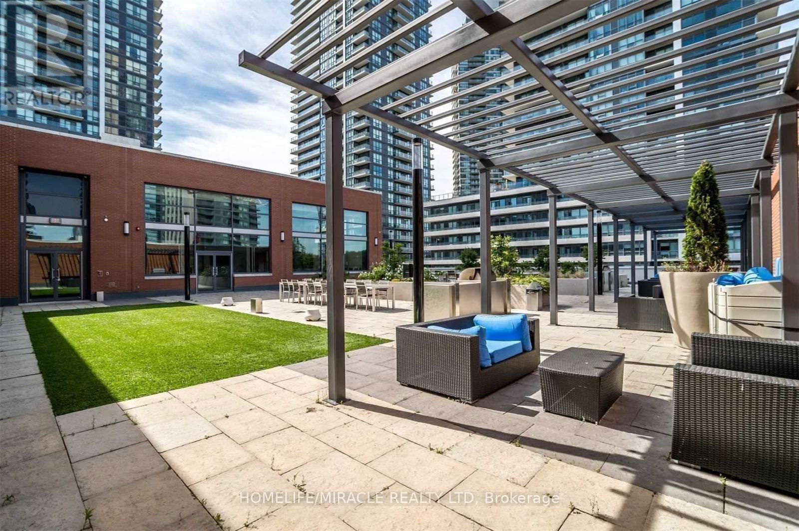 2207 - 2220 LAKE SHORE BOULEVARD WEST Image 35