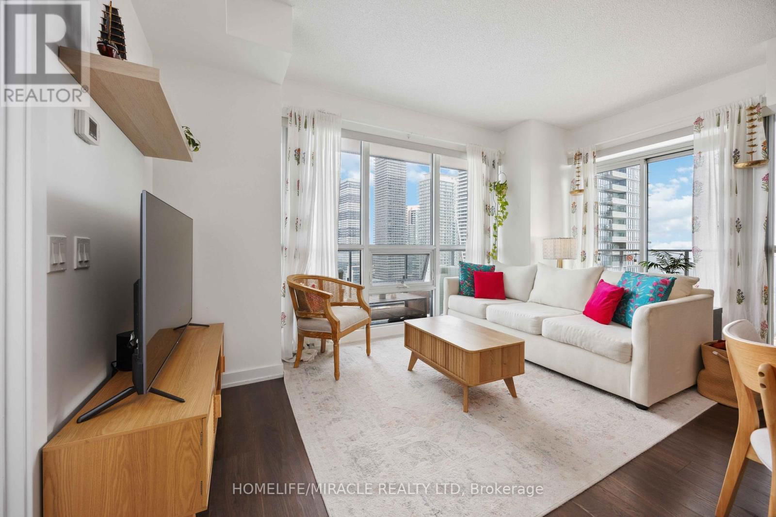 2207 - 2220 LAKE SHORE BOULEVARD WEST Image 7