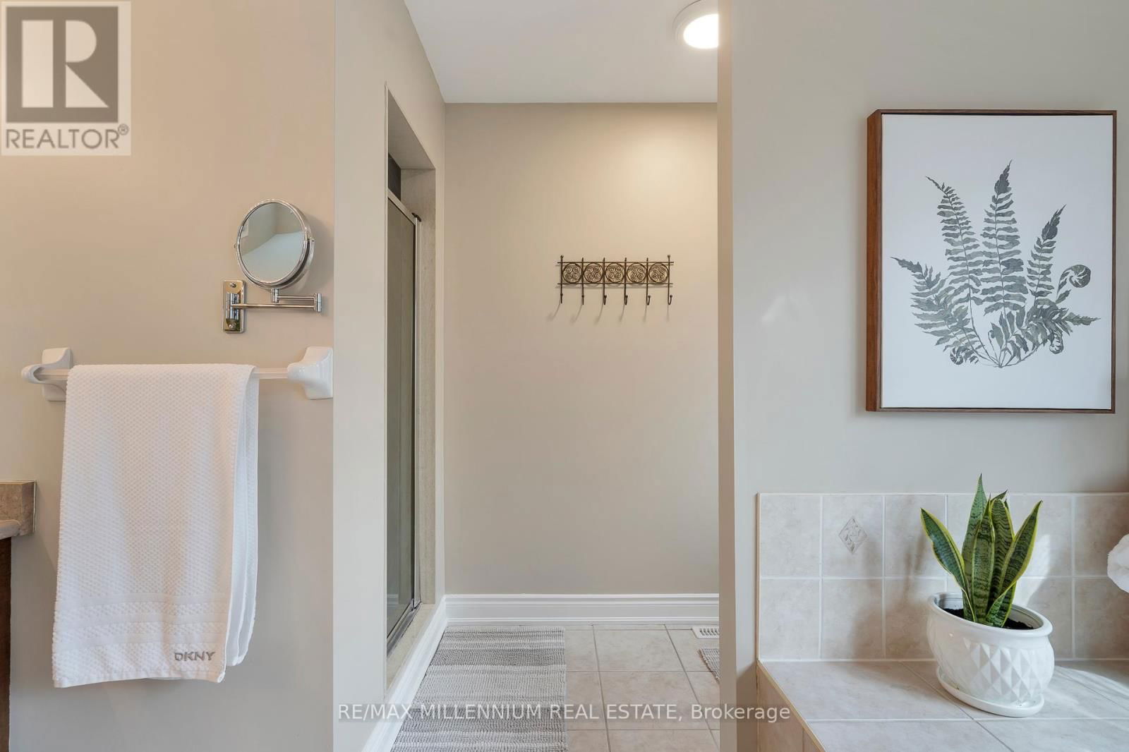 13 BELLEVILLE DRIVE Image 37