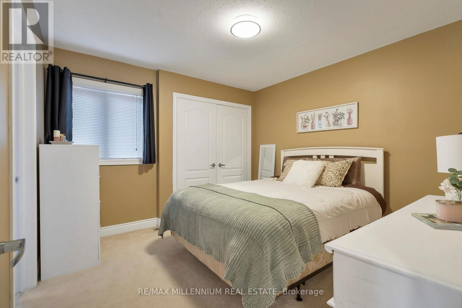13 BELLEVILLE DRIVE Image 38