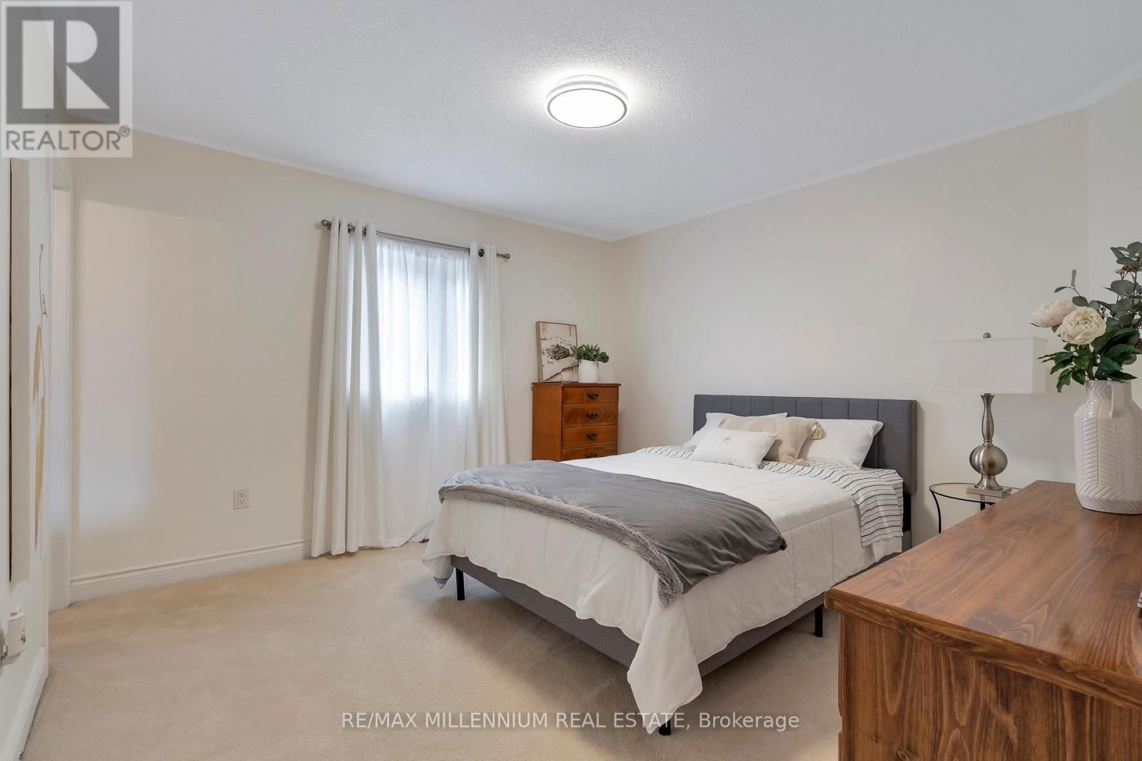 13 BELLEVILLE DRIVE Image 41
