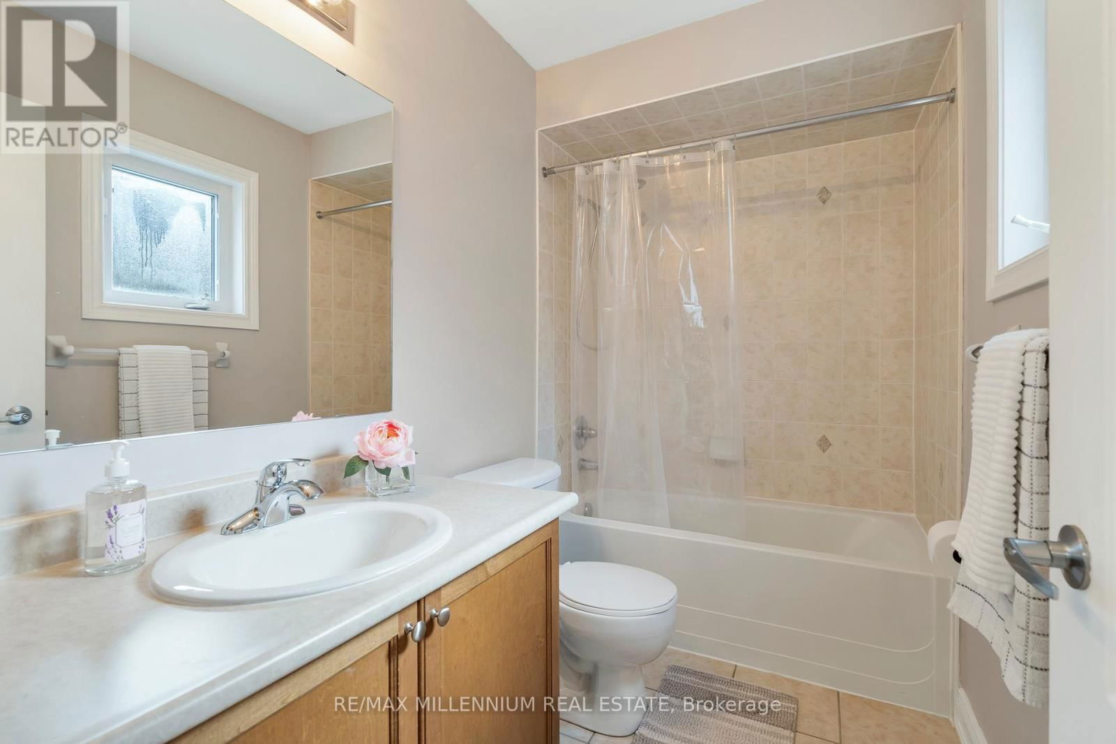 13 BELLEVILLE DRIVE Image 43