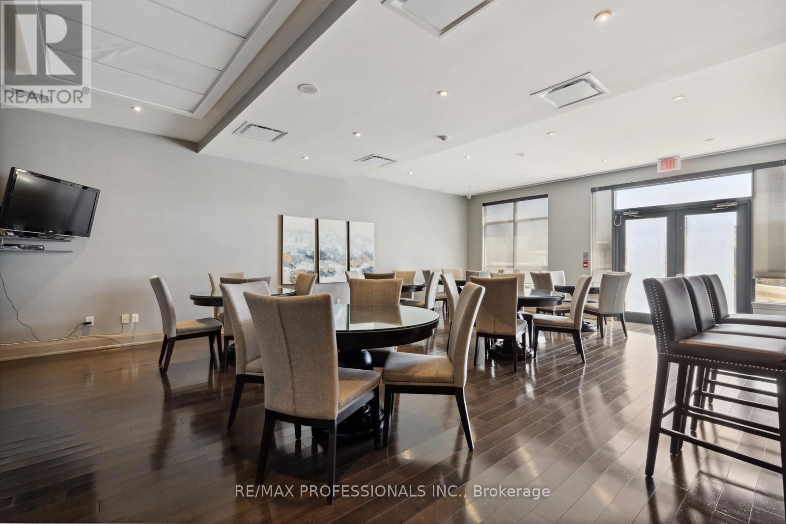 1203 - 1135 ROYAL YORK ROAD Image 18
