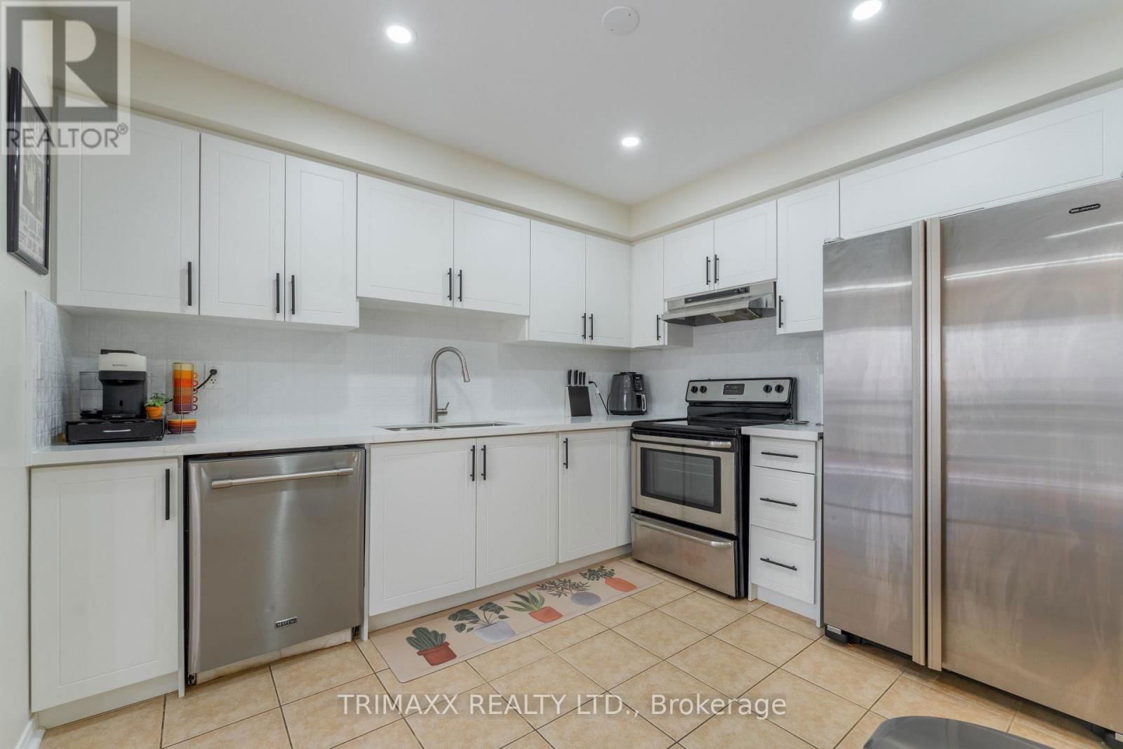 290 - 7360 ZINNIA PLACE Image 34
