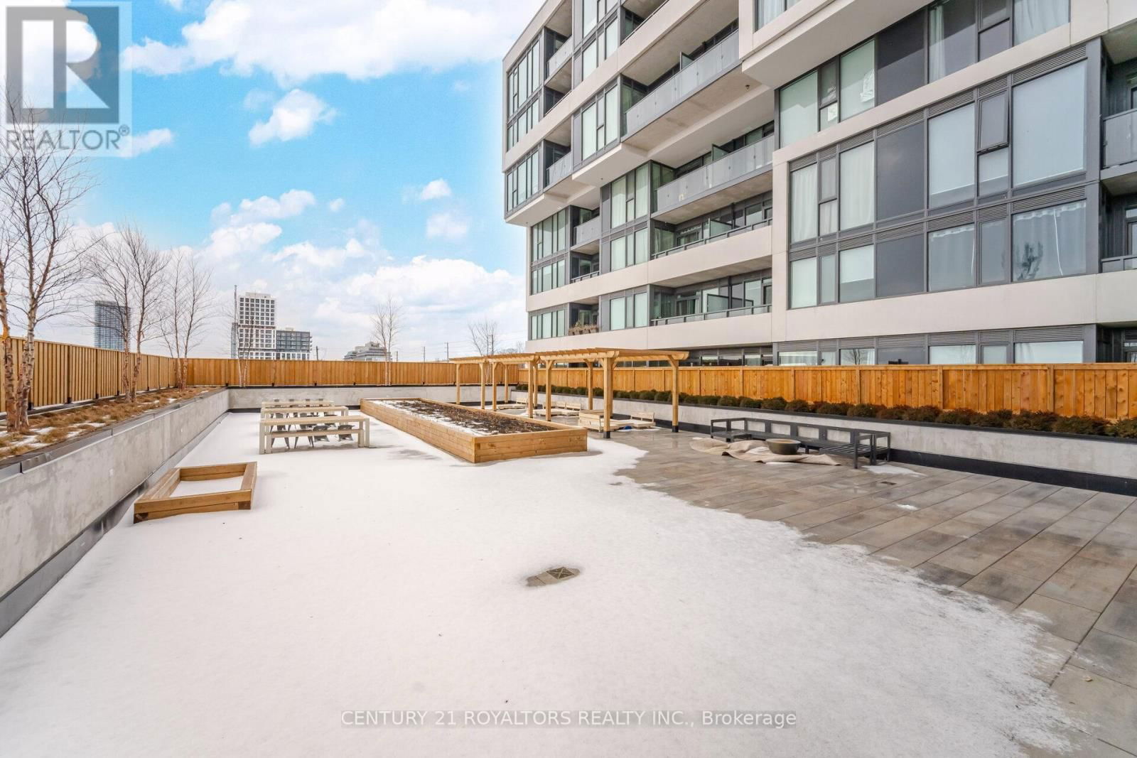 509 - 859 THE QUEENSWAY Image 14