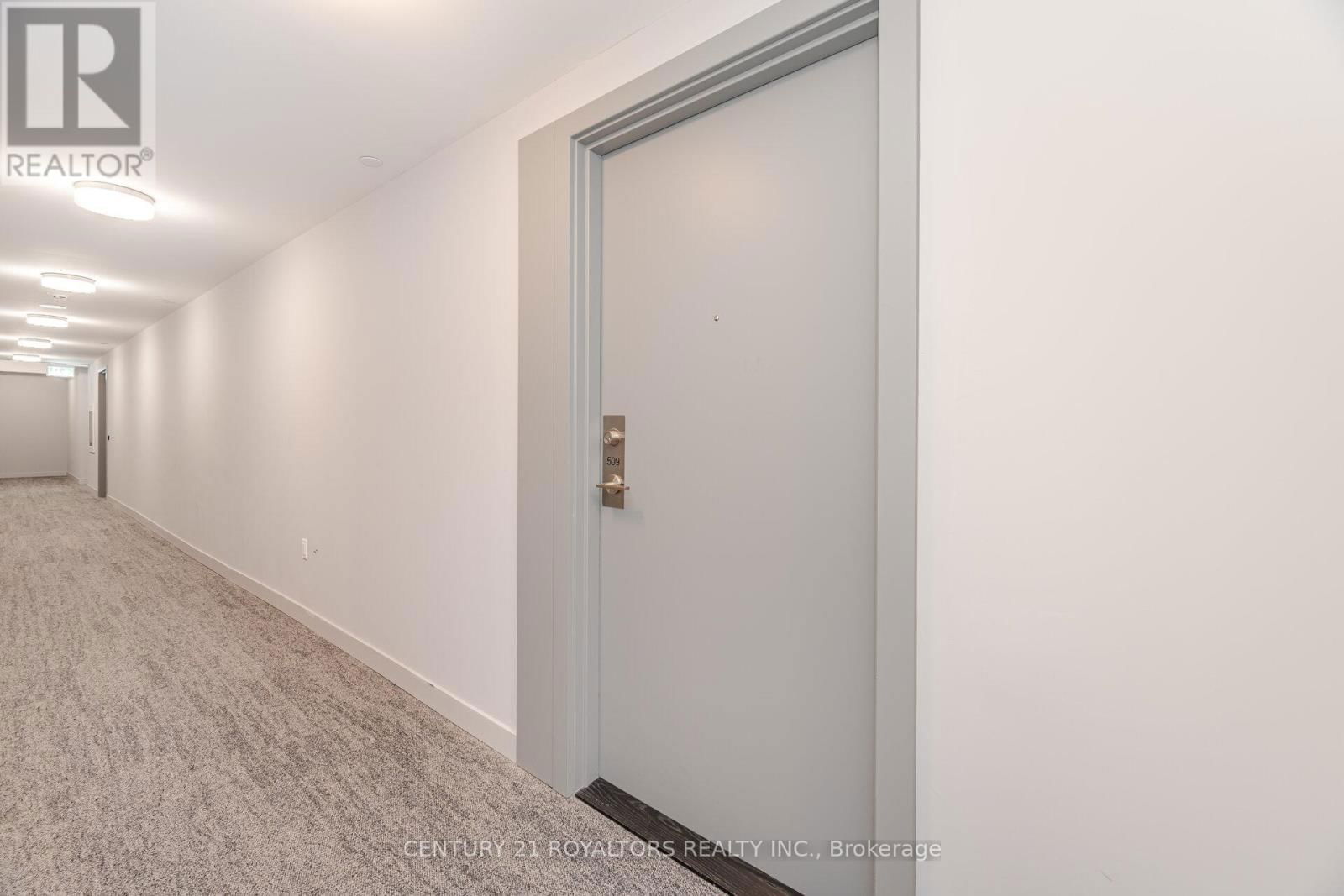 509 - 859 THE QUEENSWAY Image 15