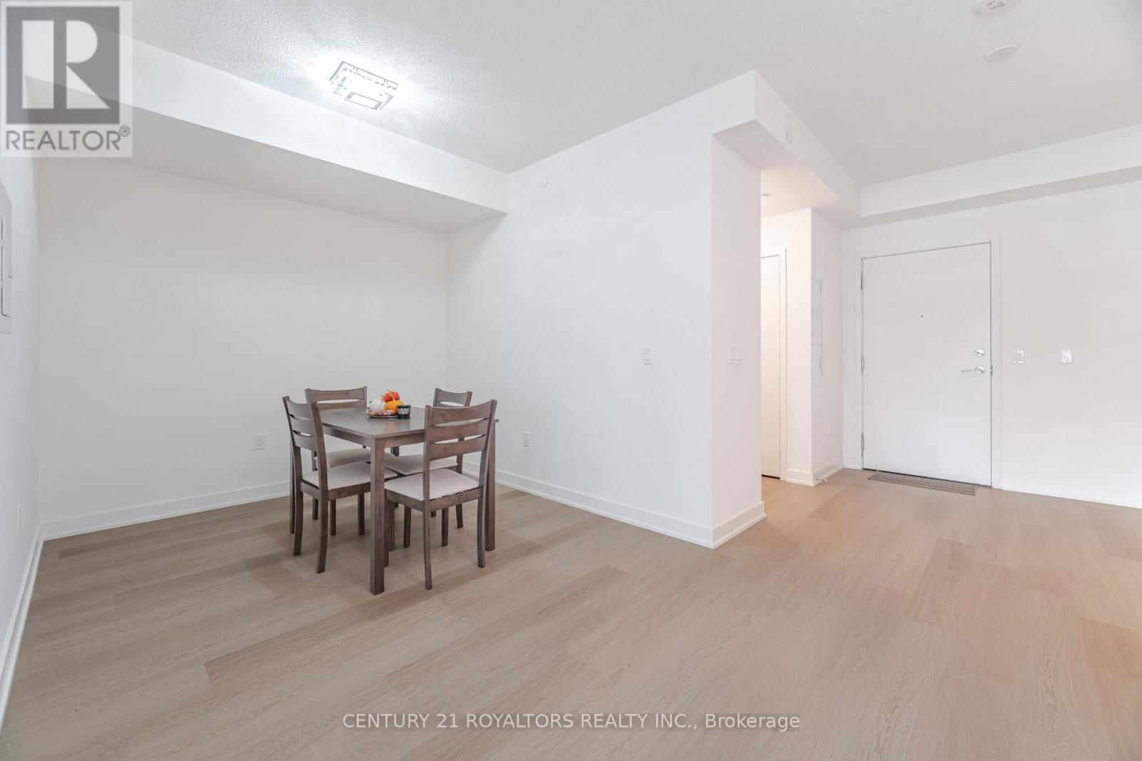 509 - 859 THE QUEENSWAY Image 24