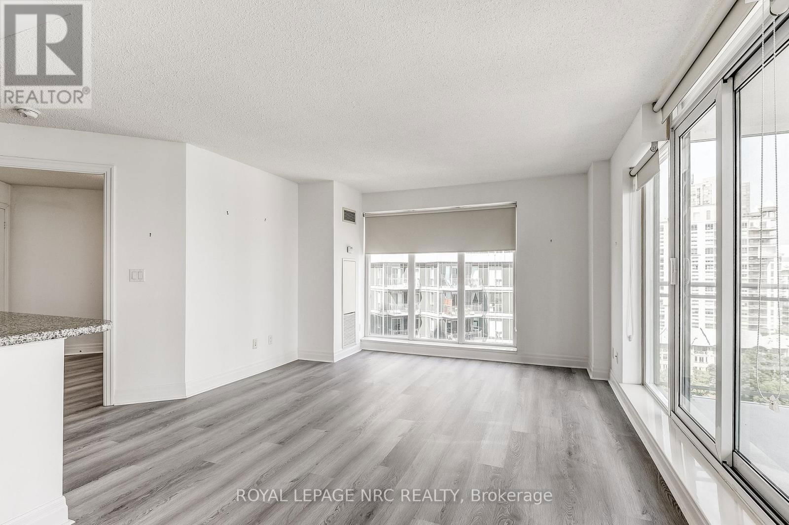 1211 - 2121 LAKESHORE BOULEVARD WEST Image 17