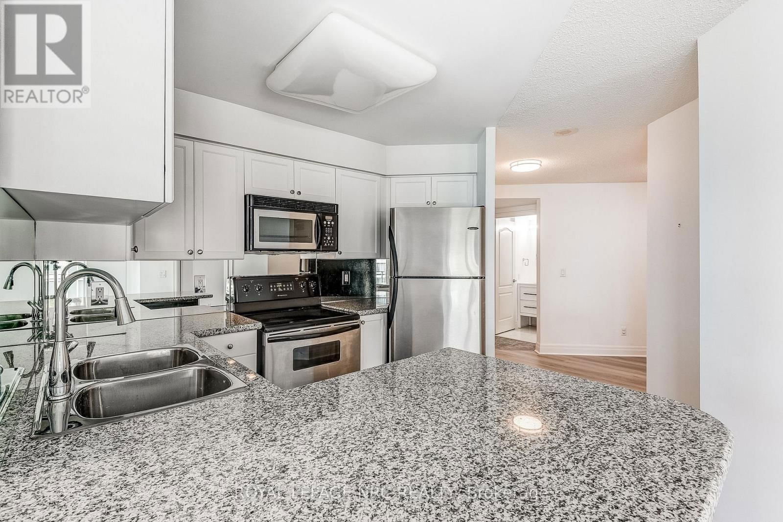 1211 - 2121 LAKESHORE BOULEVARD WEST Image 6