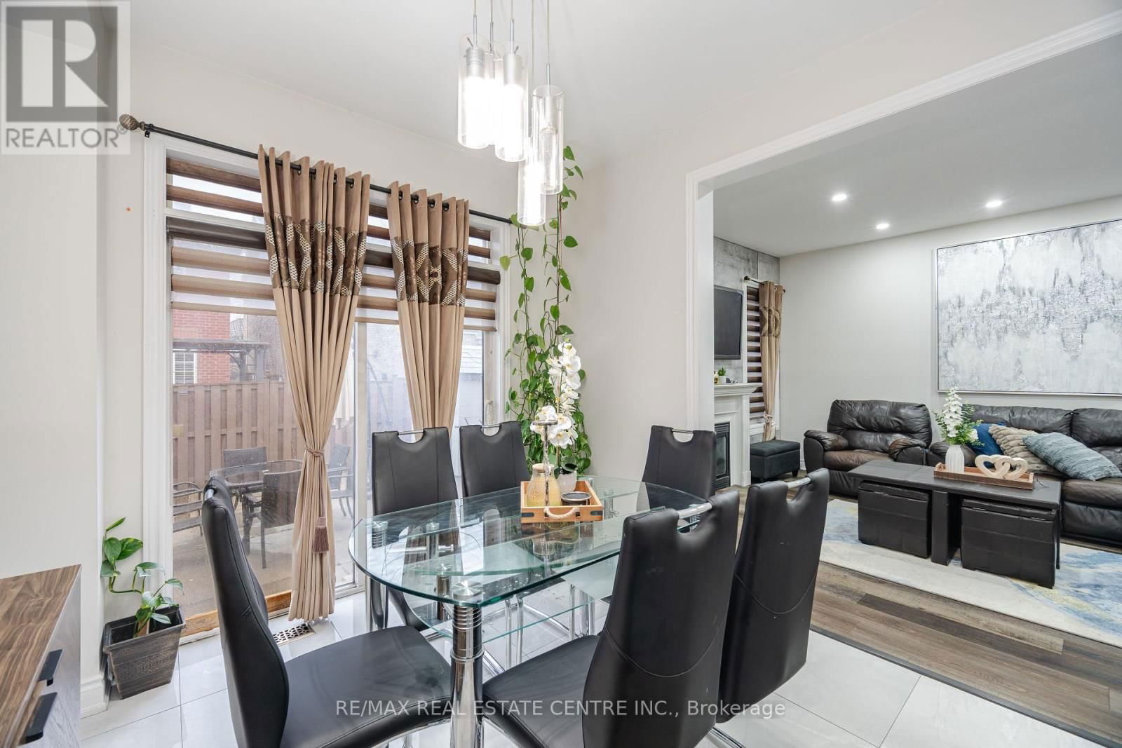 112 CONNOLLY CRESCENT Image 13