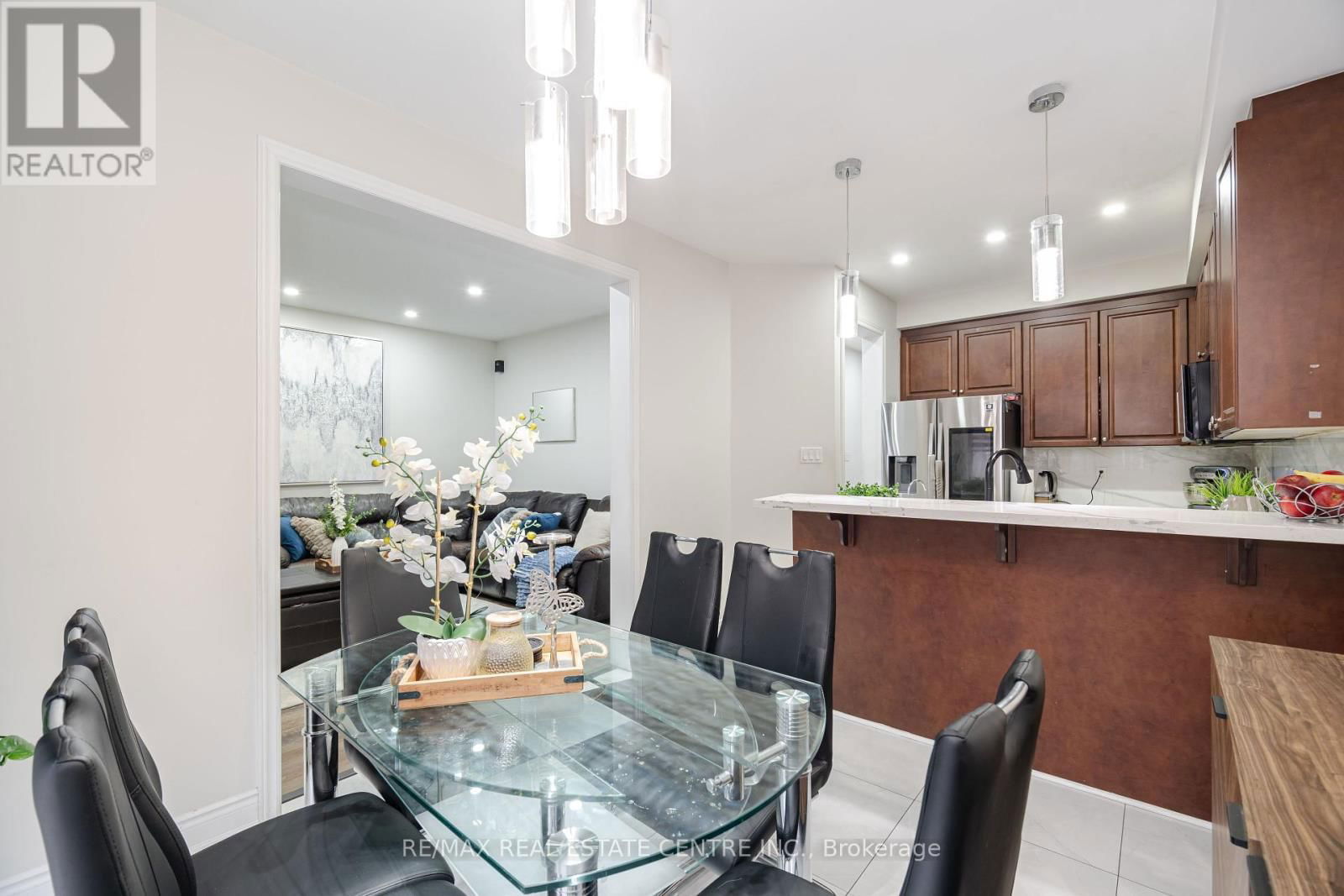 112 CONNOLLY CRESCENT Image 14