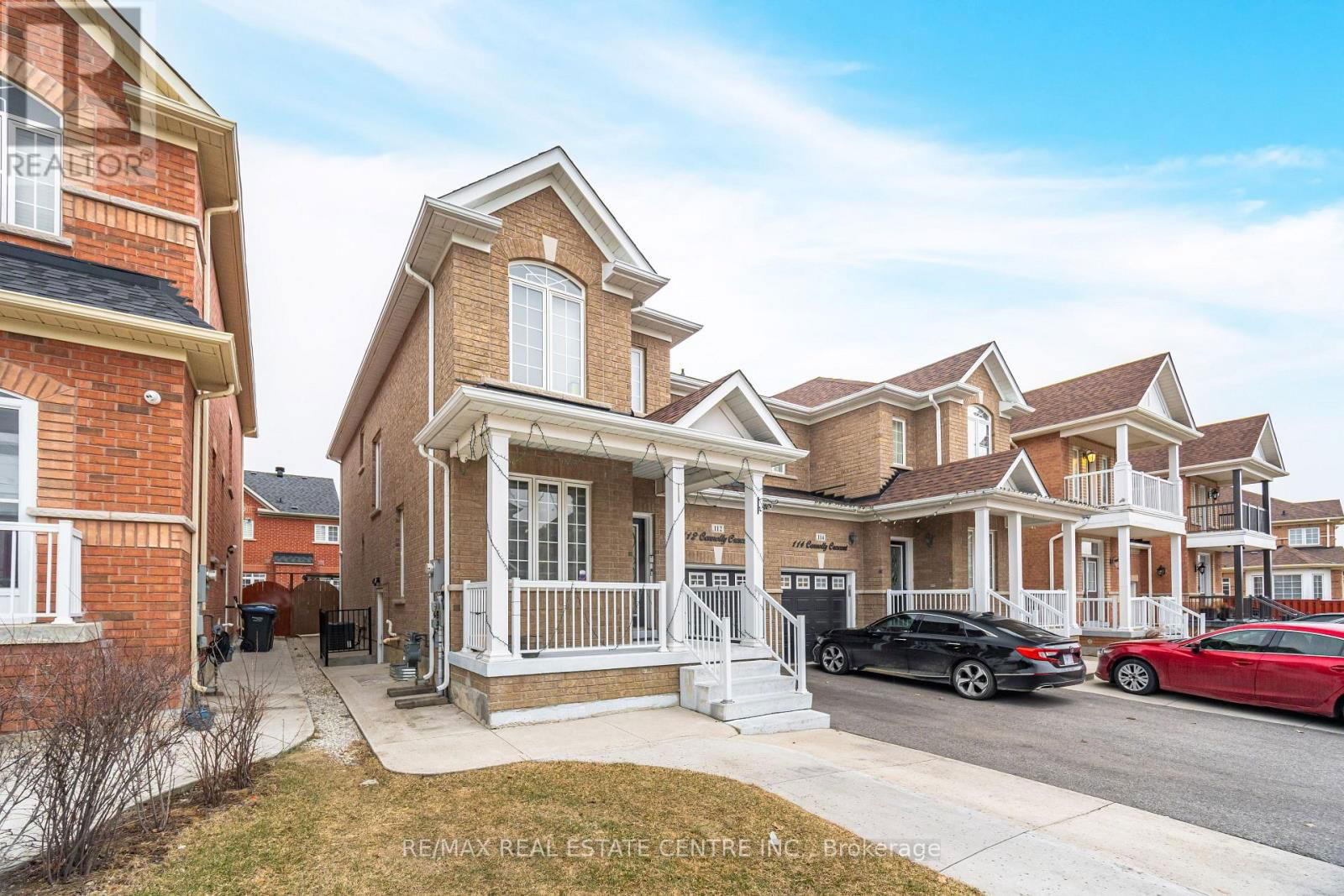 112 CONNOLLY CRESCENT Image 2