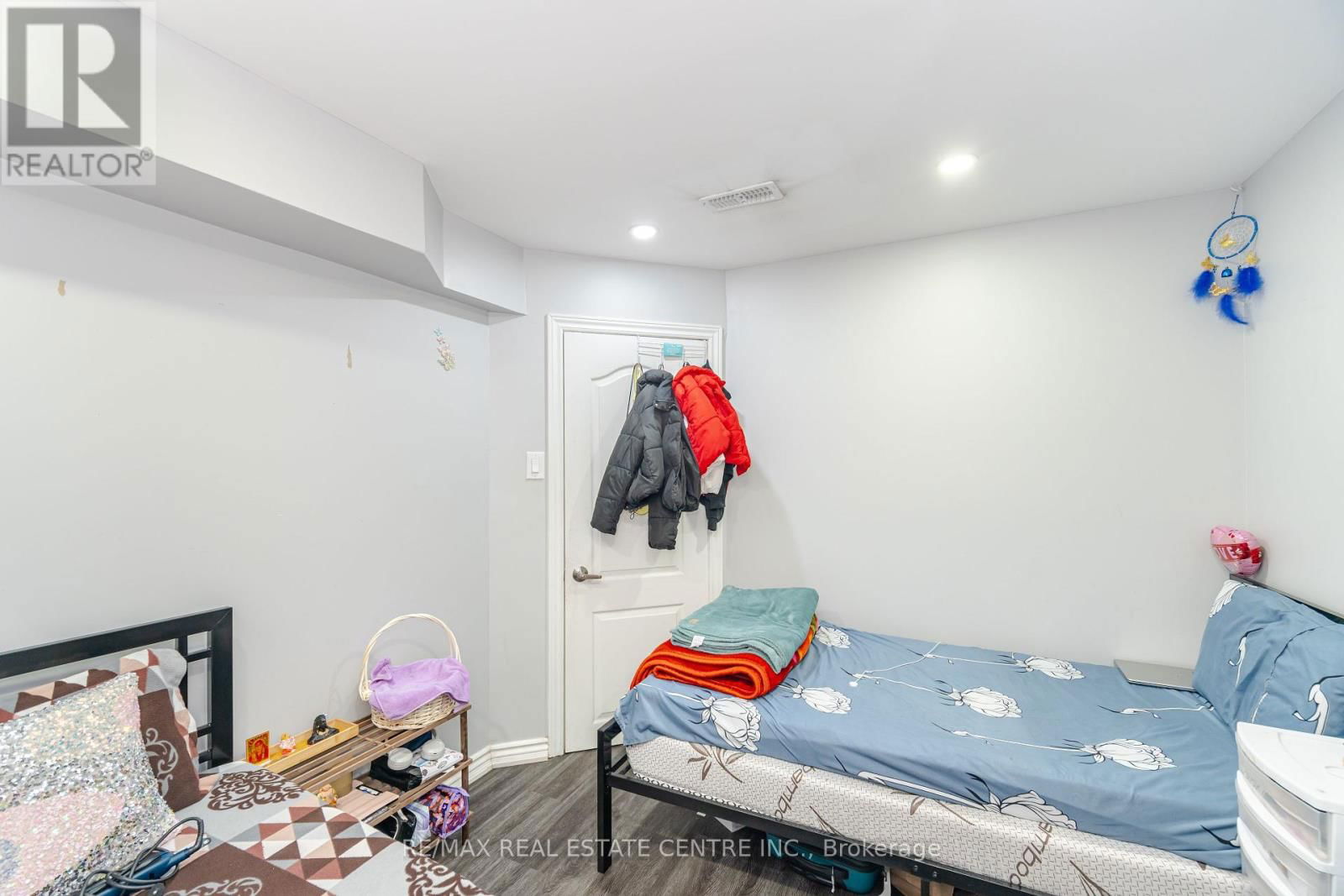 112 CONNOLLY CRESCENT Image 38