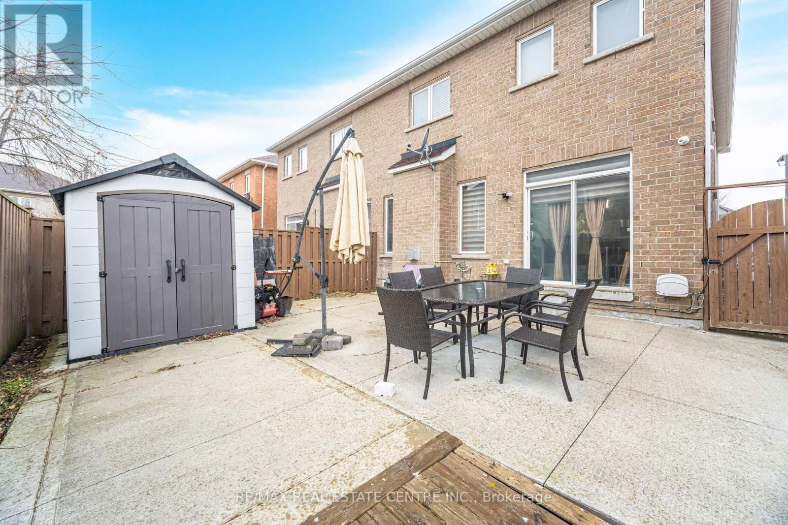 112 CONNOLLY CRESCENT Image 44