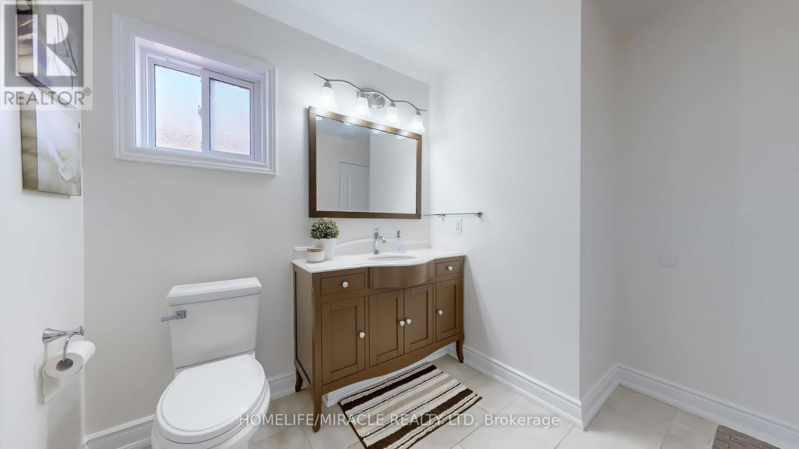 6438 HAMPDEN WOODS ROAD Image 32