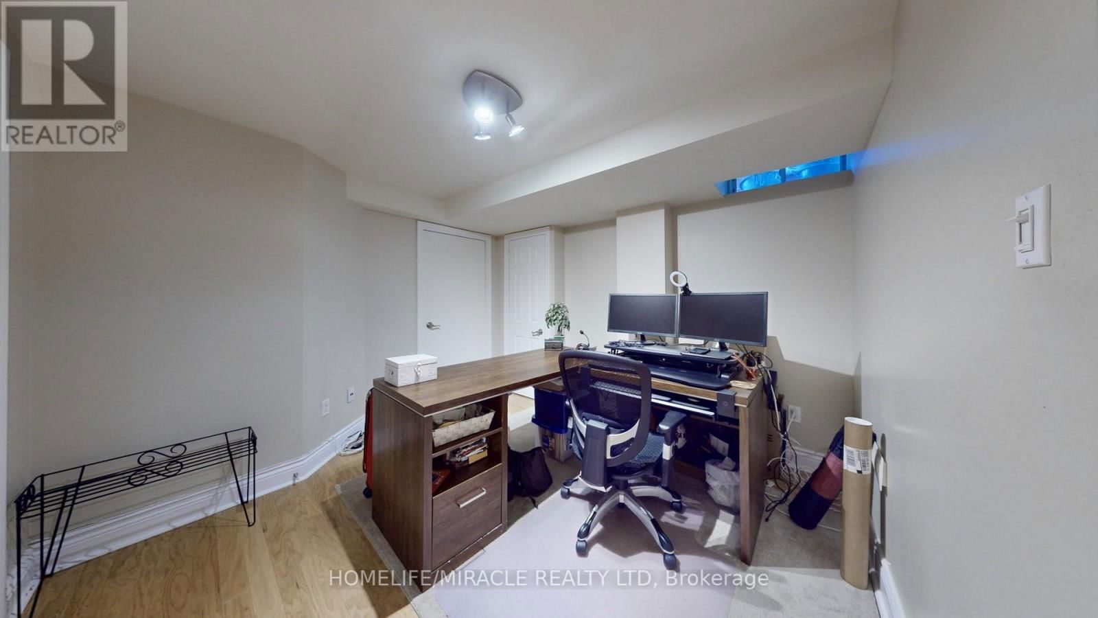 6438 HAMPDEN WOODS ROAD Image 38