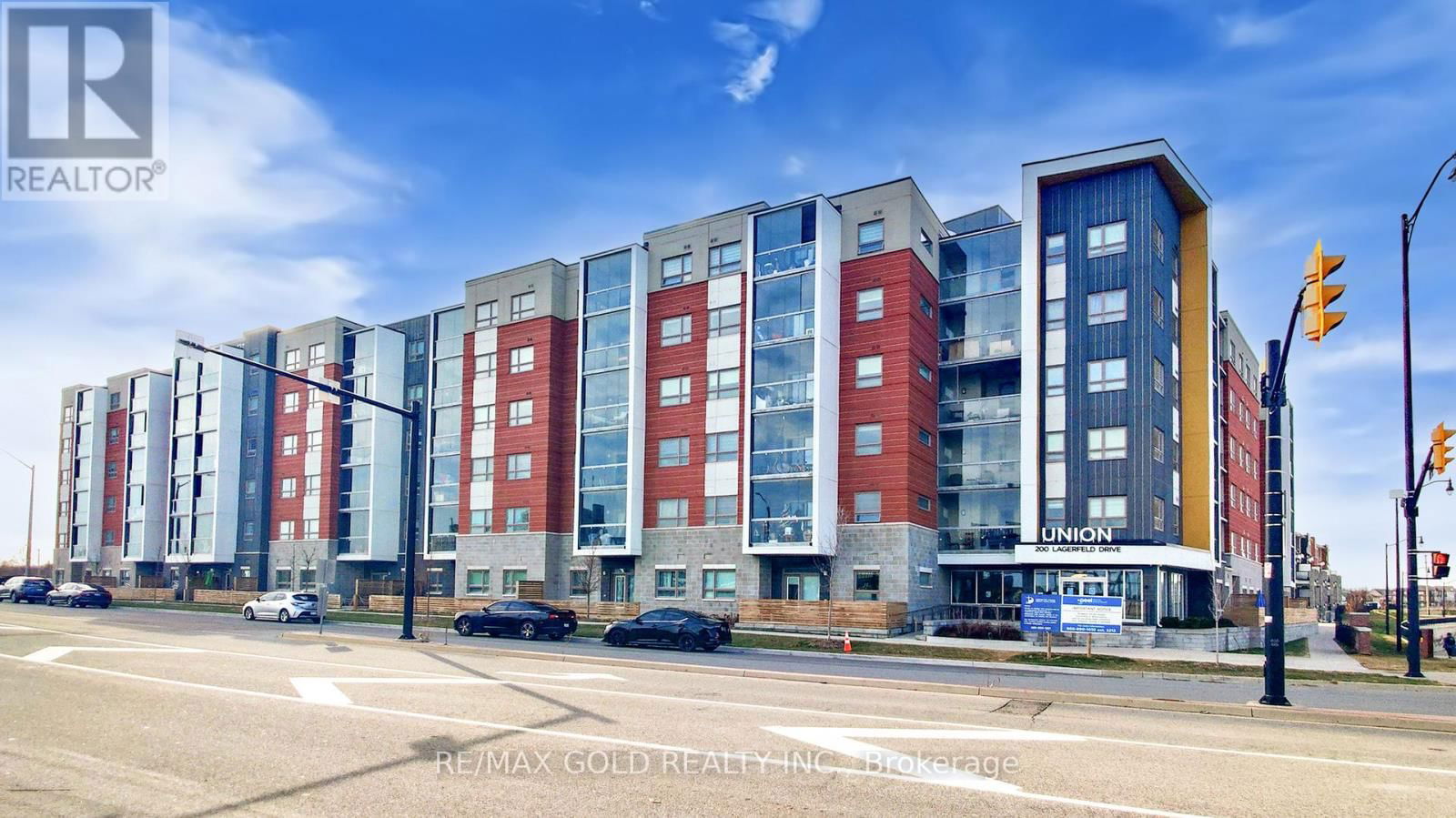 521 - 200 LAGERFEILD DRIVE Image 1
